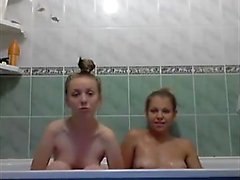 Teen Orgasms With Shower Head On Webcam