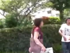 Amateur Japanese teen gives blowjob