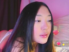 Amateur Asian teen sucks this big hard cock