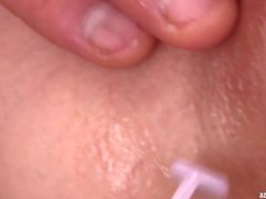 Pretty Ladys Sex With a Shaved Pussy