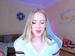 Amateur Blonde Teen Plays Solo with Toy Webcam Porn