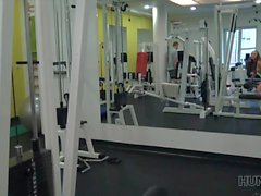 HUNT4K. Naughty guy picks up young hottie and fucks her right in gym