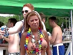 Misbehaving hot teens at public boat party