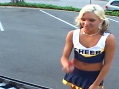 Dutch cheerleading teen